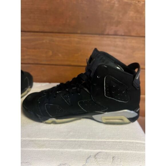 Air Jordan 6 Retro (GS) Black/Metallic Silver-Black DX2835-001 Sz 5.5 Youth - Picture 5 of 8